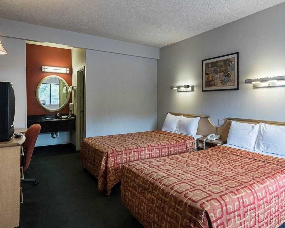 Hotel Suburban Lavale - Cumberland