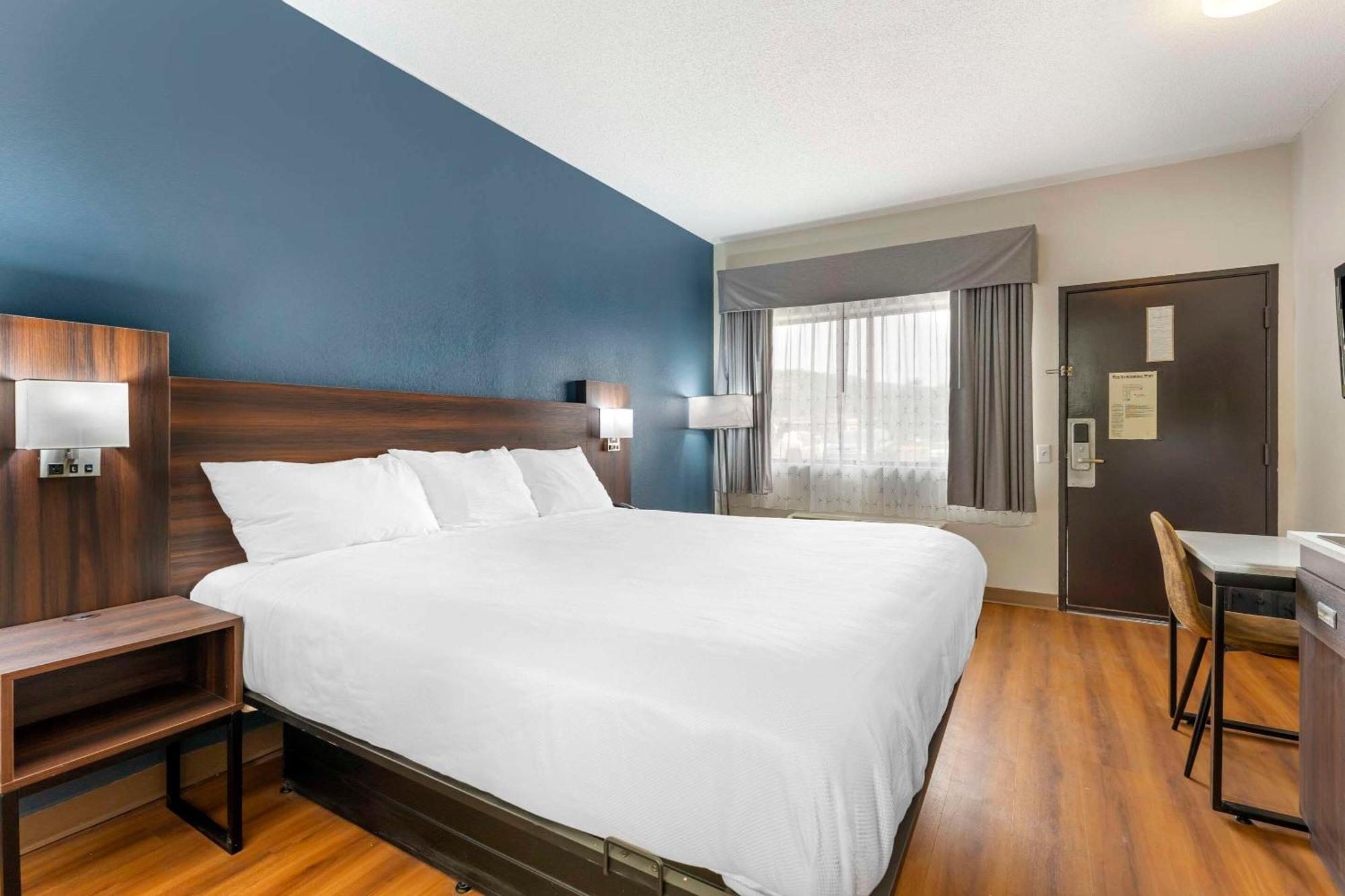 Suburban Lavale - Cumberland Hotel 2*